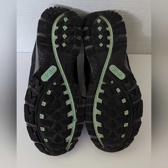 Fila Switchback 2 sneakers black waterproof women's size 7.5 - Picture 8 of 9